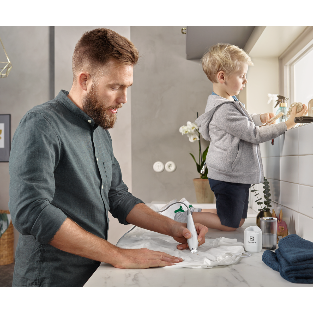 Stylo détachant par ultrasons Ultrasonic Stain Removal Pen Electrolux