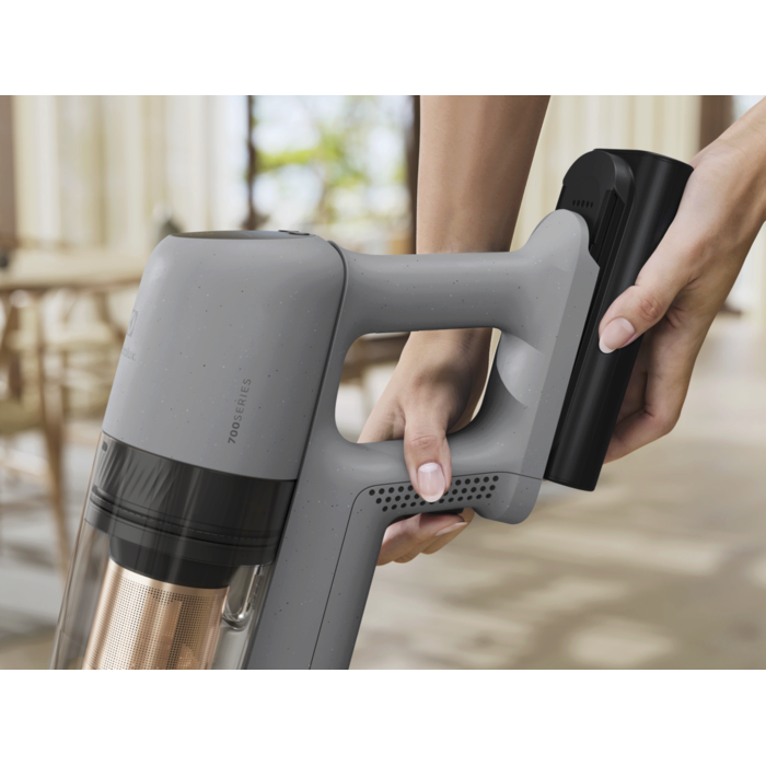 Battery-powered hand unit with compact design for easy portability and simple use.