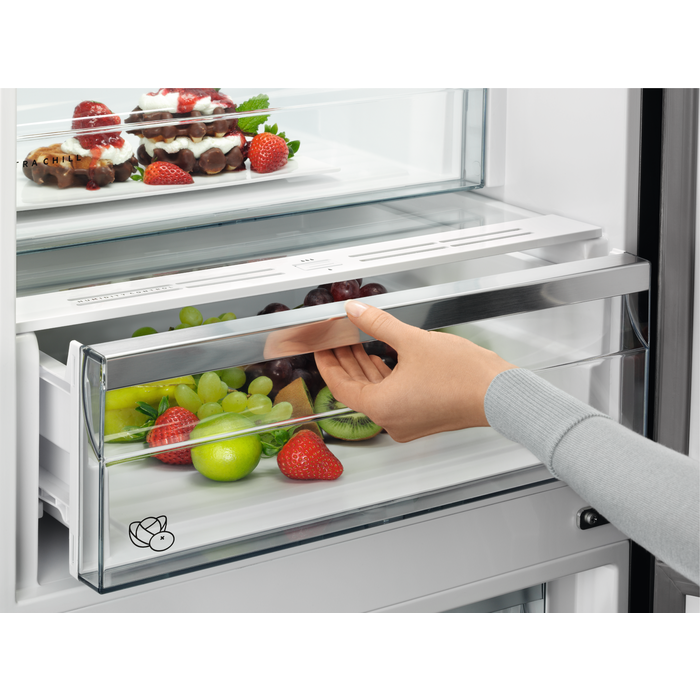 Electrolux - Réfrigérateur/congélateur combiné pose libre - LNC7ME32X4