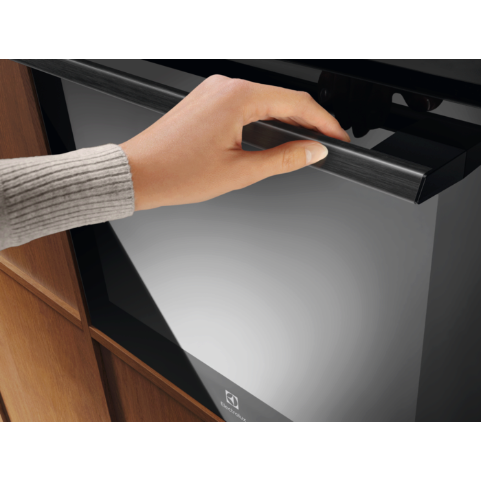 Electrolux - Four pyrolyse - EOF6P46Z0
