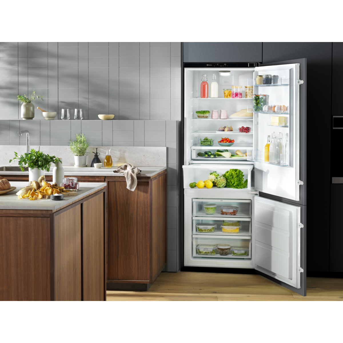 Electrolux - Réfrigérateur/congélateur combiné encastrable - ENP7TD75S
