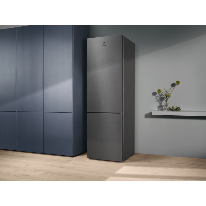 Electrolux - Réfrigérateur/congélateur combiné pose libre - LNC7ME34X1