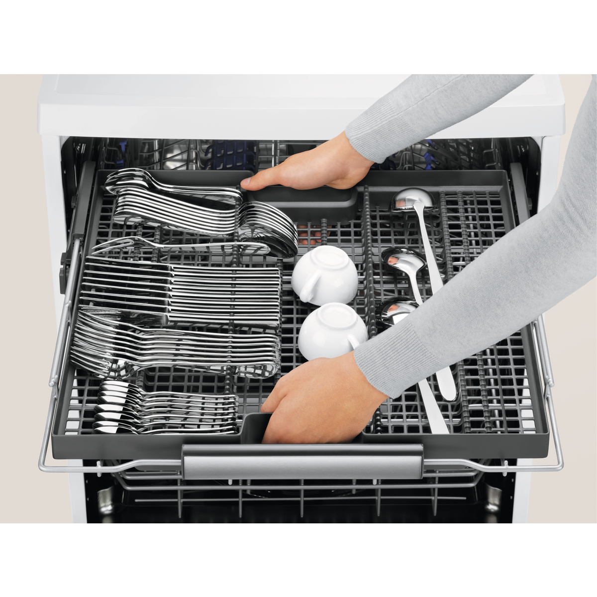 Electrolux - Lave-vaisselle pose libre - ESF7506ROX