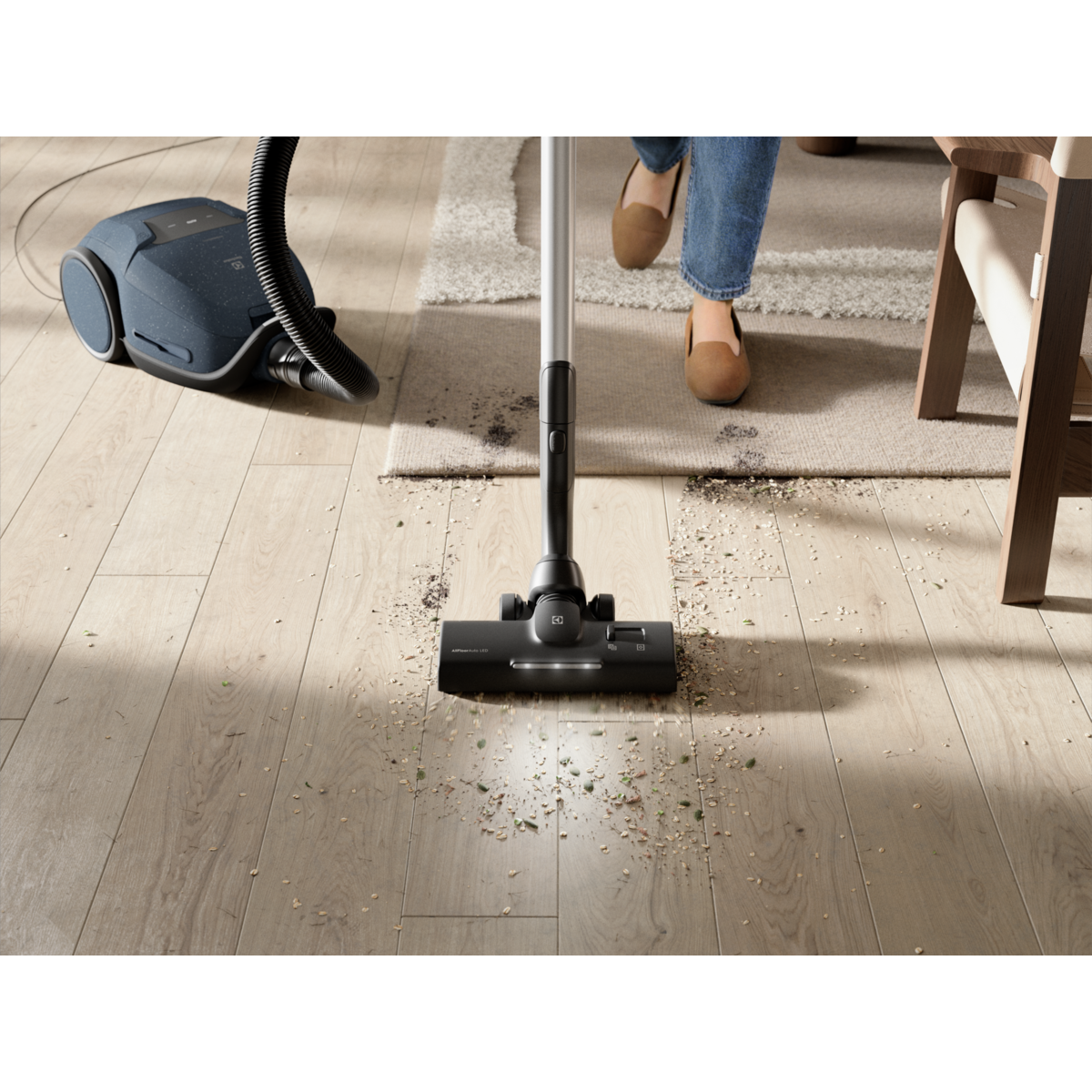 Electrolux - Aspirateur avec sac - EB81U1DB