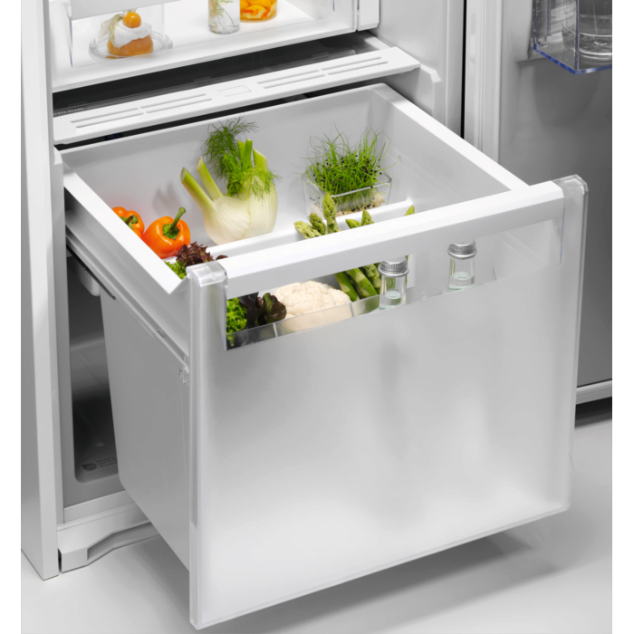 Electrolux - réfrigérateur encastrable - ERD6DE18S
