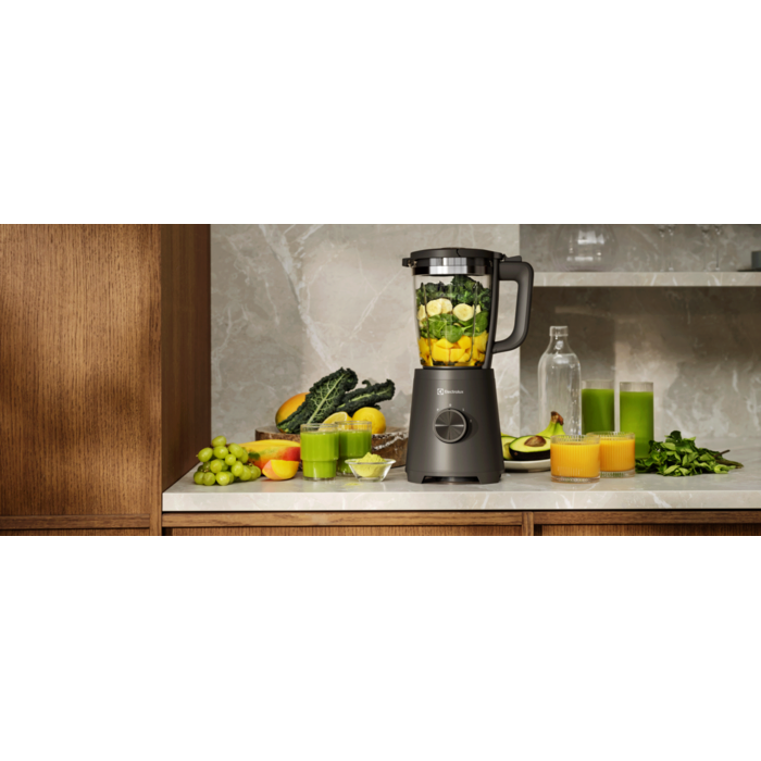 TruFlow® technology consistently delivers smooth blends fast.