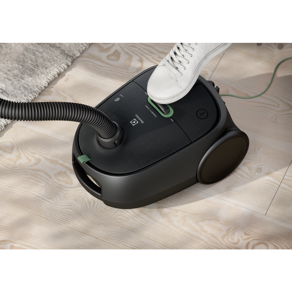 Electrolux - Aspirateur avec sac - EB61C2GRN