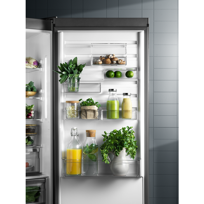 Electrolux - Réfrigérateur/congélateur combiné pose libre - LNC7ME34W2