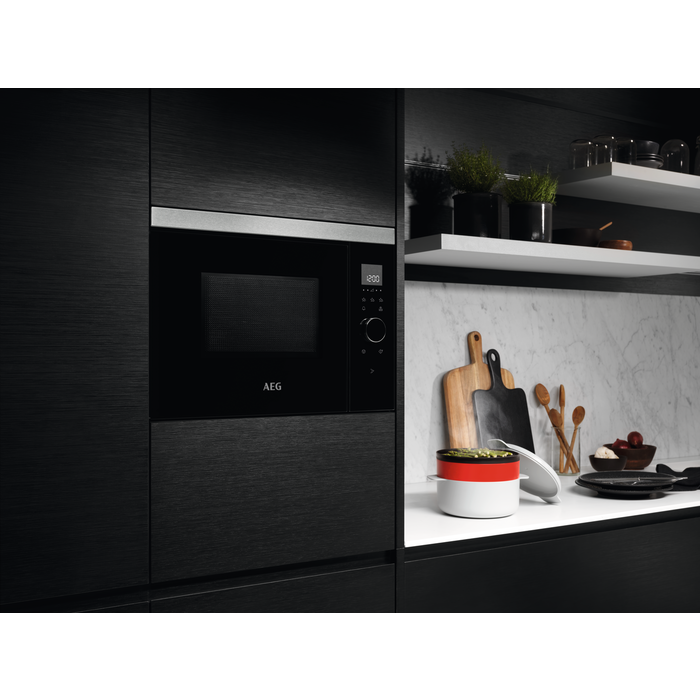 AEG - Micro-ondes compacts - MBE2657SEM