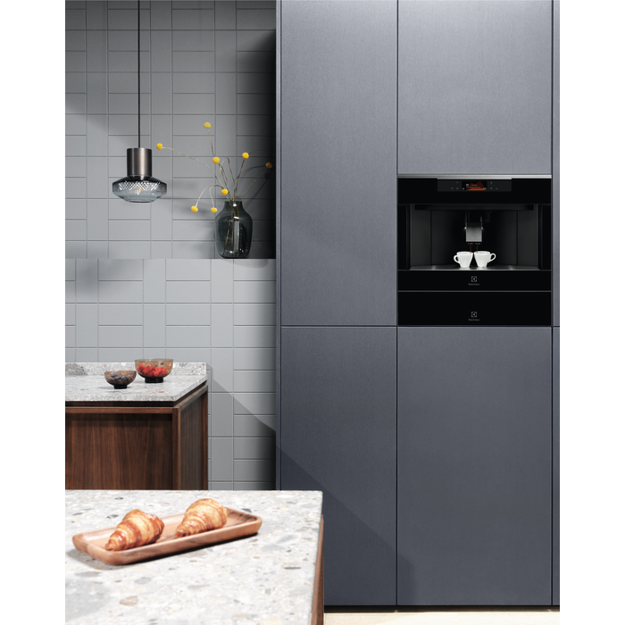Electrolux - Machine à café compacte - KBC85X