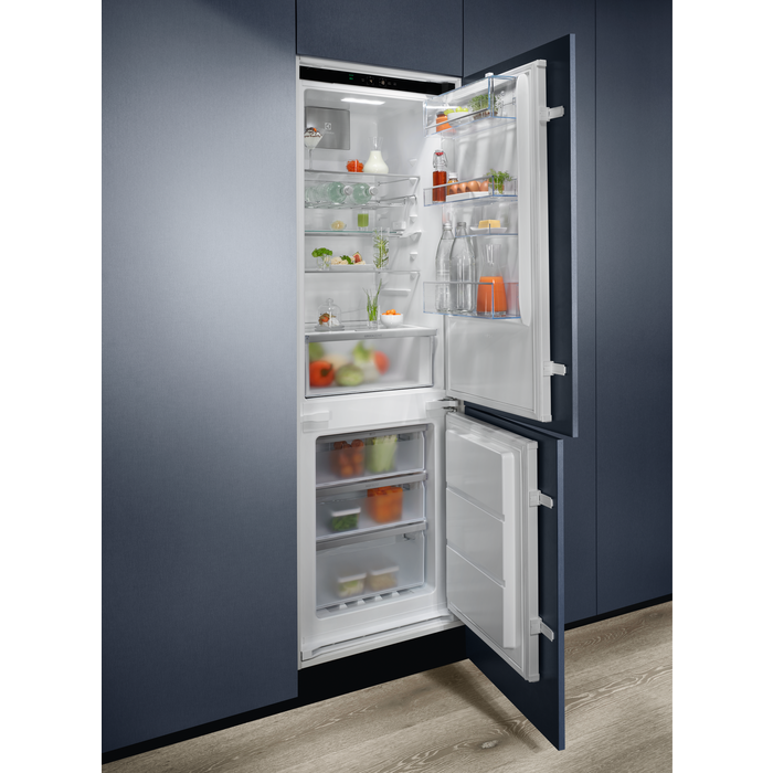 Electrolux - Réfrigérateur/congélateur combiné encastrable - ENG7TD18S