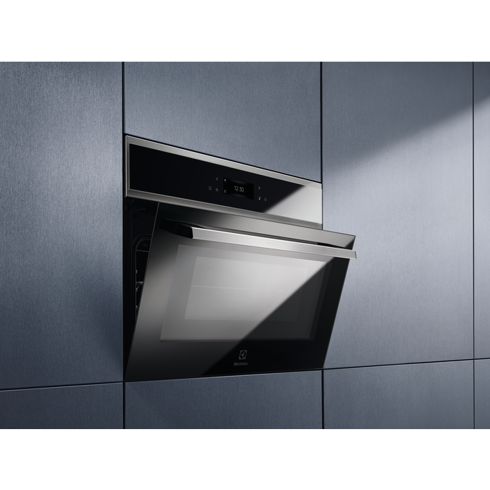 Electrolux - Four encastrable compact - EVL8E08X