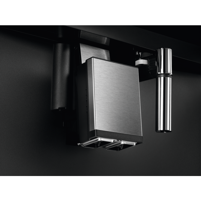 Electrolux - Machine à café compacte - EBC85X
