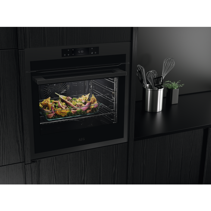AEG - Four pyrolyse - BPE748380T