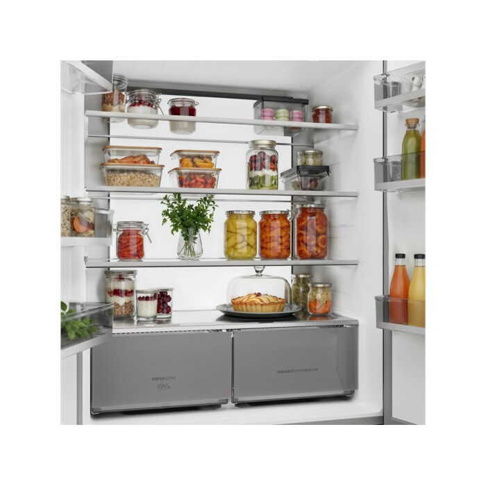 Cooling 360 LED: Stable climate, high visibility on all shelves.