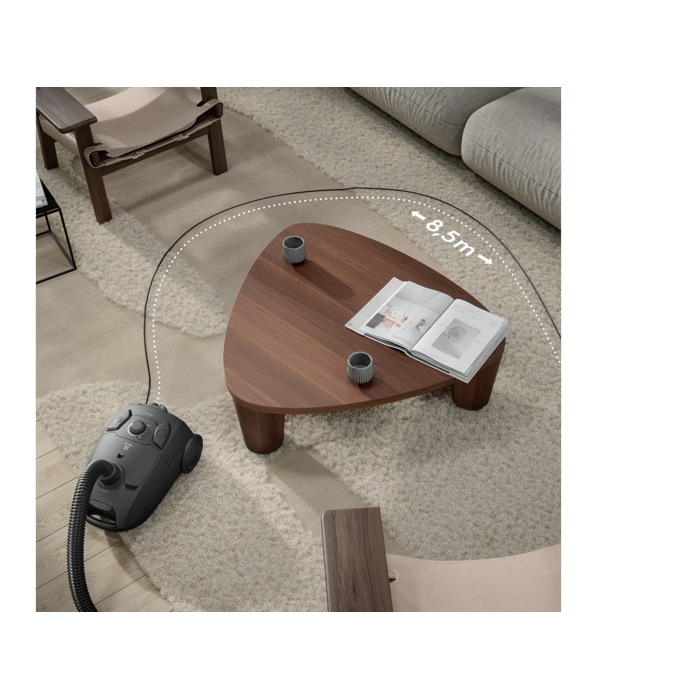 Clean without interruptions. The 8.5m cleaning radius gives you plenty of reach without changing the power outlet.