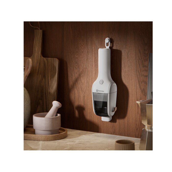Powerful and practical handheld cleaner weighing just 0,55kg