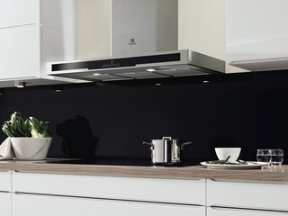 Hotte Electrolux sortant directement de votre plan de travail