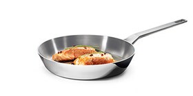 Viande saisie dans la poêle Infinite Chef