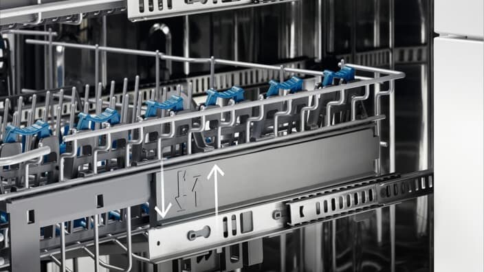 Lave-vaisselle avec panier QuickLift
